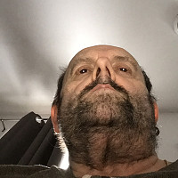 jello - gay de 78 ans