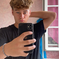 sacha.ringot - gay de 20 ans