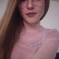 lalyie13 - femme bisexuelle de 32 ans