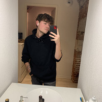 max46 - homme bisexuel de 24 ans