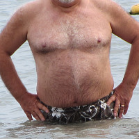 zzouzoudu83 - homme bisexuel de 74 ans