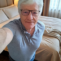 denis1917 - gay de 66 ans