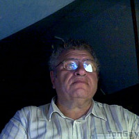 biscuit21 - homme bisexuel de 74 ans