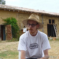 spikou - homme bisexuel de 60 ans