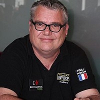 fredangi - homme bisexuel de 57 ans