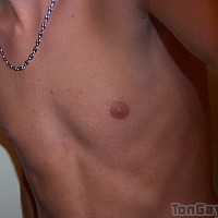 alexbb89 - homme bisexuel de 37 ans