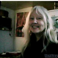 pouicpouic4 - lesbienne de 62 ans